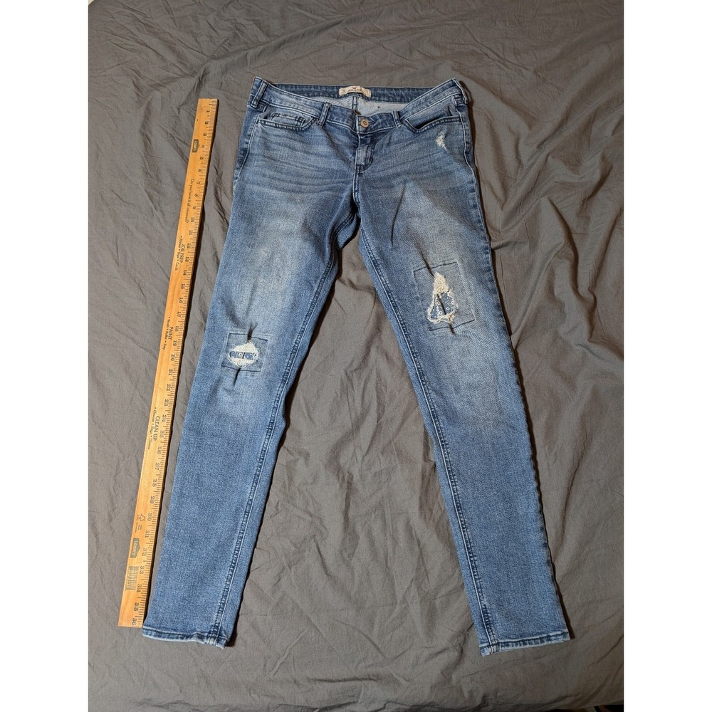 Hollister Jeans‎ Women's size 9R 29x31 Blue Low Rise Distressed Denim